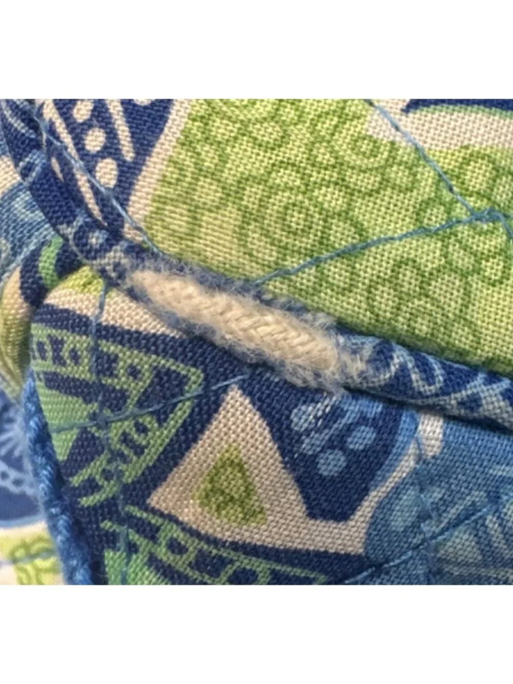 Vera Bradley Doodle Daisy Blue Floral Quilted Backpack W/Multiple Pockets